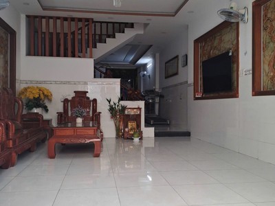 Bán nhà hxh 7 chỗ, phan huy ích, 300m là emart, 5x18m, 3 tầng - 4 pn, 8,5 tỷ. 1