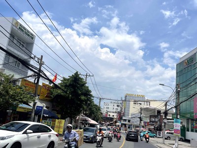 Bán nhà mặt tiền kha vạn cân thủ đức, diện tích 120m , sân trước 60m hiếm, giá chỉ 10.7 tỷ 0