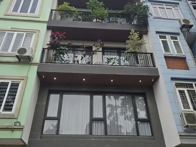 Toà nhà 7 tầng lừng lững phố tư đình  dt 63m - mt 6m  đẹp - chất - độc  chỉ 30,x mầm non tỷ 0