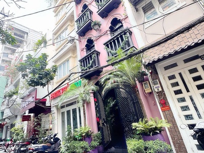 Dòng tiền siêu khủng 200tr/th - bán ks 5 tầng mặt tiền hxh đ.lý tự trọng, bên thành, quận 1 - dt 4