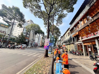 Bán nhà mặt tiền kd đ.trần hưng đạo, p.phạm ngũ lão, quận 1 - 4m 20m vuông đẹp - dòng tiền dều 1