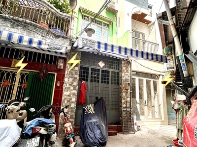 Bán nhà đ.lê văn linh- nhà đẹp vào ở ngay- khu víp ích nhà bán- cách 10m ra mt đường lớn. 2