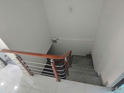 N5156. Cho Thuê căn nhà Mặt Ngõ Hồ Sen 4