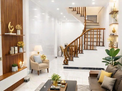 Bán nhà đẹp phúc lợi 30m 5 tầng 3 ngủ khép kín giá 6 tỷ gần trường mầm non phúc lợi 0