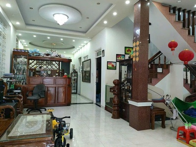 Bán villa sân vườn 1038 m2 - thị trấn liên nghĩa đức trọng lâm đồng  giá 11 tỷ 3