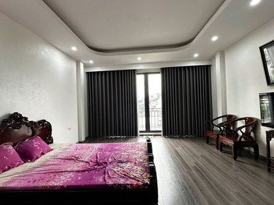 Hạ chào 1 tỉ  tòa nhà ở và làm vp cát linh, 50m2, 7 tầng thang máy mới đẹp, mặt tiền 4.2m, 22 tỷ 1