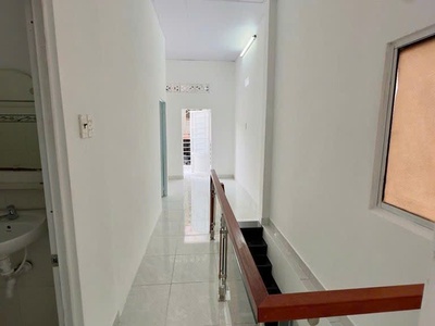 Bán nhà tl37 shr   nhà mới sửa đẹp, xe hơi đậu cửa 4