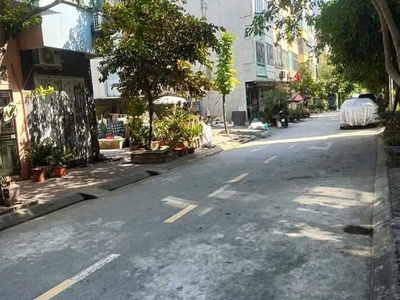 Tđc thạch bàn  dt 50m xây 6 tầng thang máy  phân lô vỉa hè ô tô tránh  1x tỷ chưa tl 2