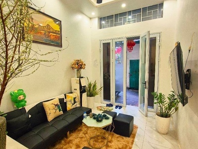 Hoàng hoa thám 38m x4 tầng 8,35 tỷ-ô tô đỗ cổng,2 thoáng trước sau,dân xây 3