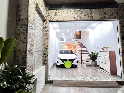 TẤT TAY TRẬN U23 VN - TQ: Bán tháo nhà ngõ 137 Việt Hưng 47m2 x 5T, GIẢM GIÁ  SỐC  ĐỂ CỨU CHỦ 2