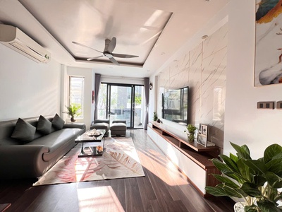 TẤT TAY TRẬN U23 VN - TQ: Bán tháo nhà ngõ 137 Việt Hưng 47m2 x 5T, GIẢM GIÁ  SỐC  ĐỂ CỨU CHỦ 11