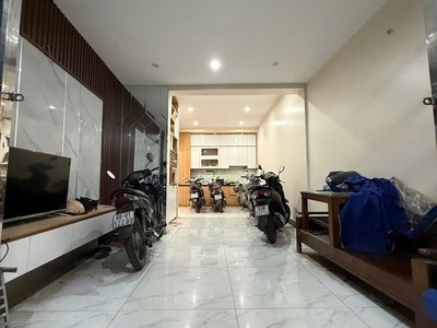 Giếng mứt bạch mai bán nhà 6 tầng dân xây 80M ra phố hai bà trưng 5