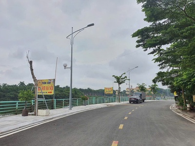 Bán đất 3 mặt tiền view hồ Bảo Sơn, Vĩnh Yên, Vĩnh Phúc. Giá chỉ 100 triệu/m2 4