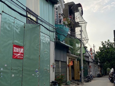 Cho thuê kho góc 2 mặt tiền, vị trí thuận tiện xe tải ra vào 24/7, khu Bình Trị Đông A, Bình Tân 9