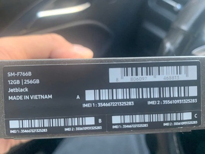 Samsung Galaxy Z Flip7 256GB Jetblack 3