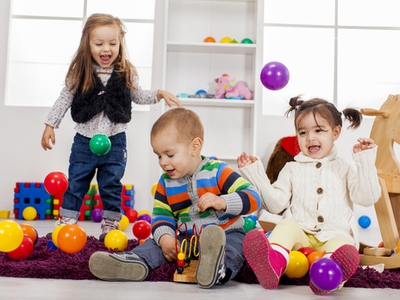 Bóng nhựa mềm nhiều màu cho bé vui chơi 10