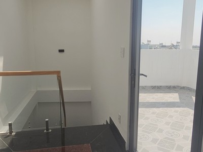 Nhà 4 tầng đường 102 tăng nhơn phú a - ngang khủng 9.5m - kinh doanh đa ngành 3