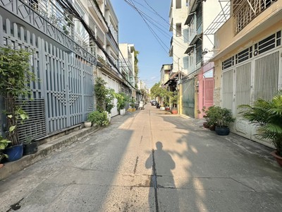 ‼ gần chợ bà chiểu   hẻm ô tô tránh, thông   3 tầng 90m2 chỉ hơn 13 tỷ  tl 0