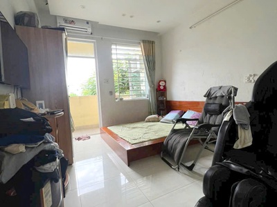 Nhà 4 tầng nở hậu l mặt tiền view bờ kè lò gốm p12q6. giá: 8.6 tỷ 1