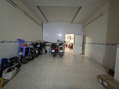 Mặt tiền ngay chợ hòa bình quận 5- 83m vuông vức 3 tầng 4 pn chỉ 28 tỷ tl 3