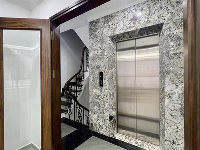 Đẳng cấp nhà huy du thang máy ô tô vào nhà 45m2 8 tầng trung tâm nam từ liêm nhỉnh 17 tỷ 2