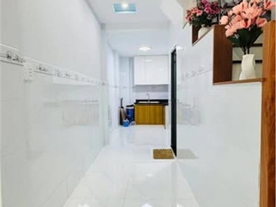 Nhà đường cách mạng tháng 8 quận 3 phường 10 cũ 1