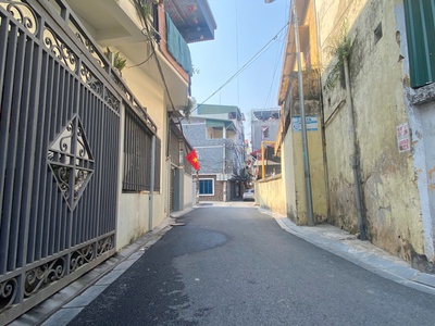 Bán đất thị trấn đông anh hơn 70m giá 3x tỷ, ngõ ô tô thông, cách ql3 50m, gần chợ, kđt happy land 3