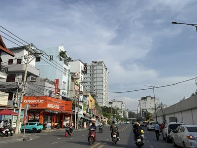 Bán đất mặt tiền trần quốc hoàn, p13, tân bình 4,5 15 - cạnh ga t3 4