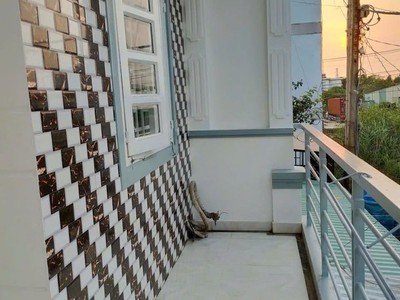 Bán nhà 54m2 ,hxh , phú hữu  , quận 9, giá  4 tỷ 900 3