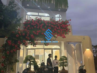 Nhà mới gói 5 mỹ gia, đường to, full nội thất, giá chỉ 9.6  tỷ bao thuế phí 0