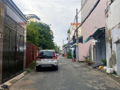 Nhà hxh - gần sân bay- metro - giáp cộng hoà - cấp4 - 4pn - 68m2 - giá 6,5tỷ 0