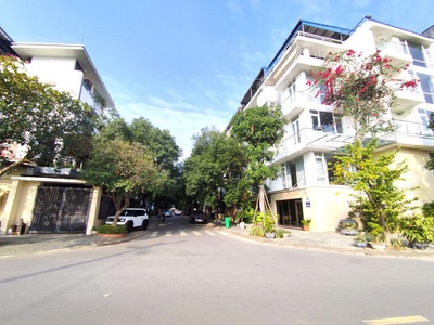 Bán biệt thự liền kề waterfront city - 128m 6 tầng - thang máy - giá 18 tỉ cực đẹp 0