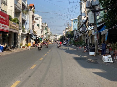  mặt tiền đường sầm uất - ngay kinh dương vương -cạnh aeon mall - bán chia tải sản 1