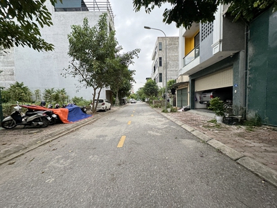 Đất mặt đường chính TĐC Ngọc Động 80m2, mặt đường 15m, đối diện hồ điều hòa thoáng mát 3