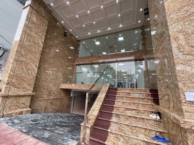 Cho thuê Tòa Văn Phòng 9 Tầng Mặt Phố Ngô Gia Tự.  DT 315m2, MT 8.3m nở hậu. Giá 150 TỶ 1