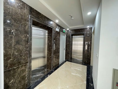 Cho thuê Tòa Văn Phòng 9 Tầng Mặt Phố Ngô Gia Tự.  DT 315m2, MT 8.3m nở hậu. Giá 150 TỶ 4