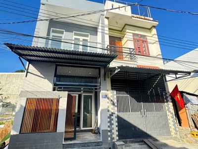 Nhà 2 tầng hẻm ô tô 5m, Hòn Xện, Vĩnh Hoà, Bắc Nha Trang, GIÁ CHỈ 4,8 TỶ 0