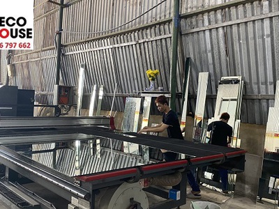 Nhận cắt kính cường lực theo kích thước chuẩn xác 0