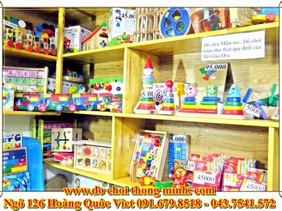 Mâm ngũ quả bằn gỗ có thớt và dao gỗ cắt ra dính lại 4