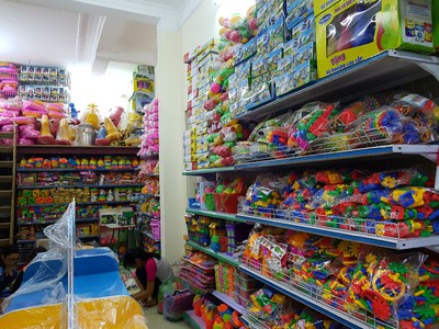 Tháp Nhựa nhiều tầng vui nhộn học màu, học hình, học đếm và so sánh, khi lắc có tiếng hạt gạo rơi 2