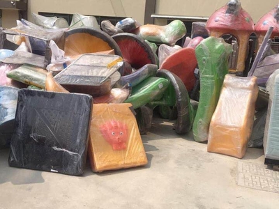 Tìm đối tác giao buôn các loại máng trượt, cầu tuột, riêng chỉ máng không chân sắt cho các xưởng sắt 11