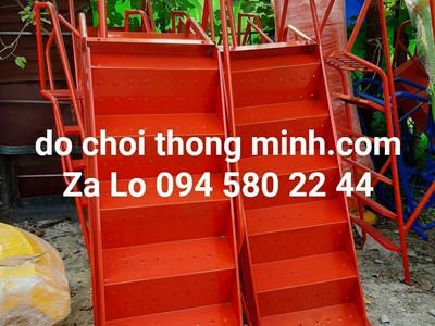 Tìm đối tác giao buôn các loại máng trượt, cầu tuột, riêng chỉ máng không chân sắt cho các xưởng sắt 1