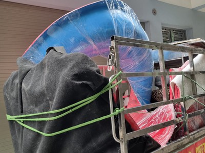 Tìm đối tác giao buôn các loại máng trượt, cầu tuột, riêng chỉ máng không chân sắt cho các xưởng sắt 10