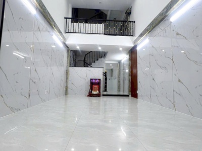 Nhà đường trước nhà 5m oto tới nhà châu thị hóa 1