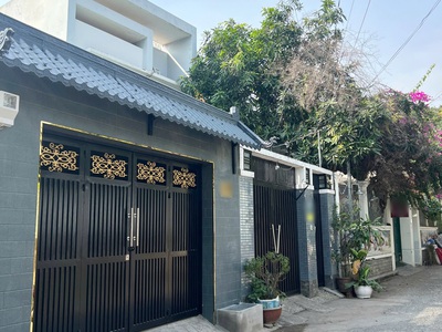 Nhà mới 5x25m hẻm xe tải đường phạm hùng, bình chánh. giá: 7.5 tỷ 2