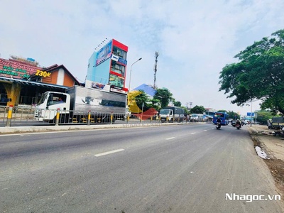 Sang nhượng gấp nhà hàng quy mô lớn mặt tiền tây thạnh 2