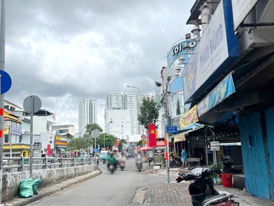 Nhà 5 tầng mặt tiền đường phạm hùng p5q8 . giá: 10.5 tỷ 4