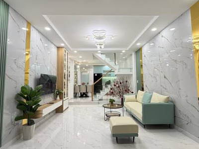 Nhà hxh thích quảng đức quận phú nhuận phường 5 cũ. 1