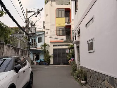 Nhà hxh thích quảng đức quận phú nhuận phường 5 cũ. 0