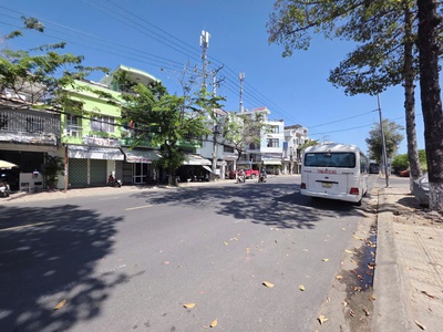 Bán nhà 2 mặt tiền đường tô hiệu, sát kđt mipeco   gần biển   6,5 tỷ 1